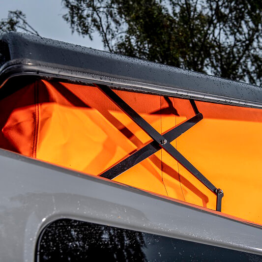 austops_vivaro_rooftop_6